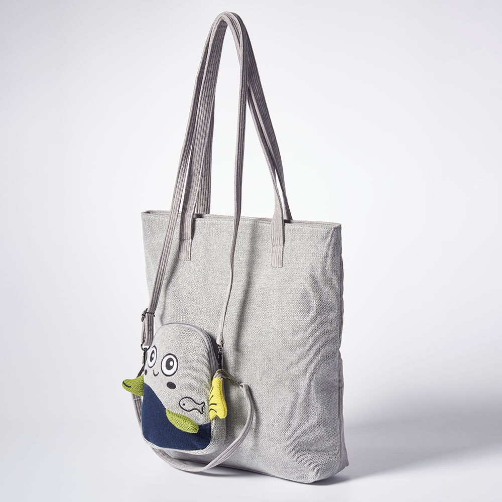 The Grey Seal Tote Set